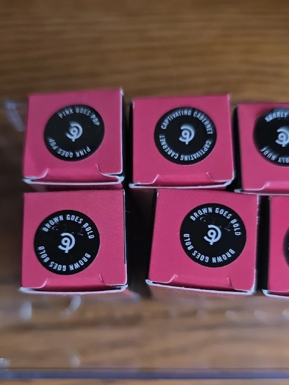 Ultra-Rich Lipstick — Vibrant Variety